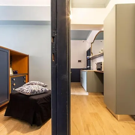 Rasella44, Blu Apartment