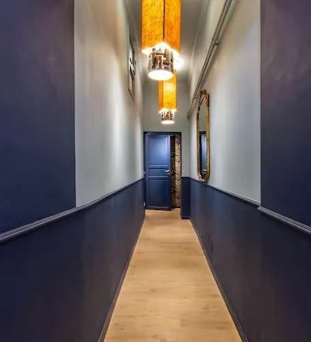 Rasella44, Blu Appartement